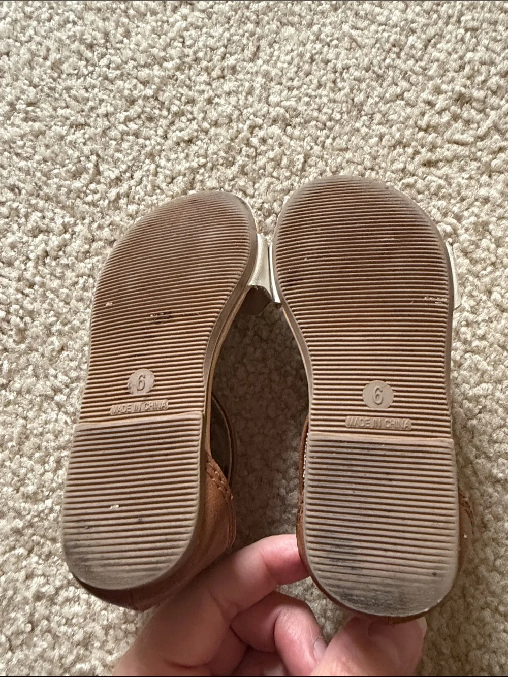 Old Navy girls Brown and White ankle strap Sandals size 6